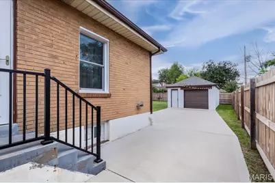 9337 Radio Drive, Affton, MO 63123 - Photo 22