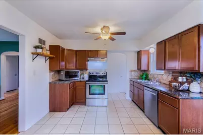 9337 Radio Drive, Affton, MO 63123 - Photo 10