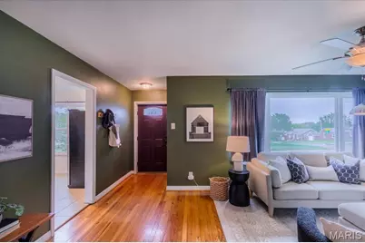 9337 Radio Drive, Affton, MO 63123 - Photo 6