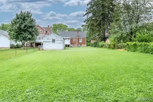 8746 North Ave, Saint Louis, MO 63114 - Photo 32