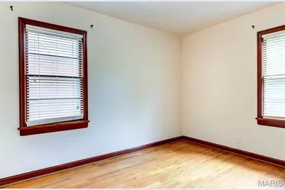 8746 North Avenue, Saint Louis, MO 63114 - Photo 16