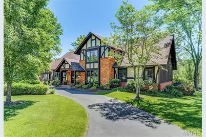 332 Ladue Lake Drive, Creve Coeur, MO 63141 - Photo 1