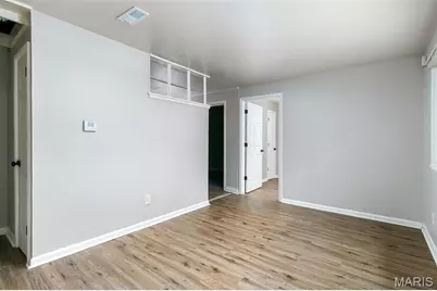 10348 Earl Drive, Saint Louis, MO 63136 - Photo 2