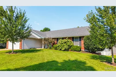 25 Park Place, Saint Peters, MO 63376 - Photo 2