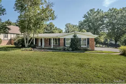 749 Chatelet Woods Drive, Saint Louis, MO 63135 - Photo 2