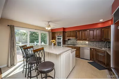 749 Chatelet Woods Drive, Saint Louis, MO 63135 - Photo 12