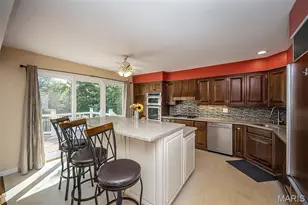 749 Chatelet Woods Dr, Saint Louis, MO 63135 - Photo 12