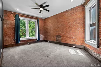 3665 Russell Boulevard, Saint Louis, MO 63110 - Photo 14