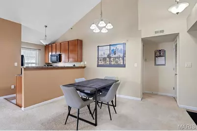 2470 Lampong Drive #300A, Saint Louis, MO 63125 - Photo 8