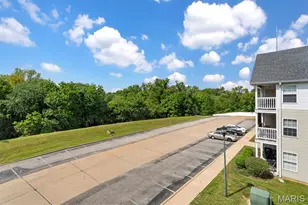 2470 Lampong Dr, Saint Louis, MO 63125 - Photo 18