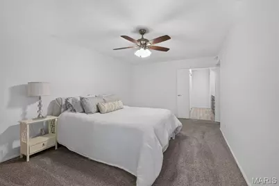 550 Coeur De Royale Drive #404, Saint Louis, MO 63141 - Photo 12