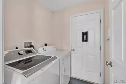 677 Vista Conn Drive, Saint Louis, MO 63125 - Photo 18