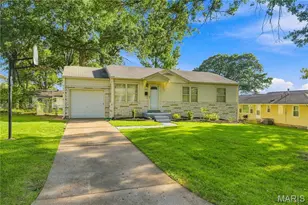 1540 Fathom Dr, Bellefontaine Neighbors, MO 63137 - Photo 2