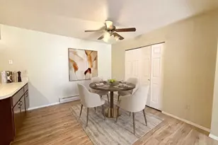 7601 Hazelcrest Dr, Hazelwood, MO 63042 - Photo 8