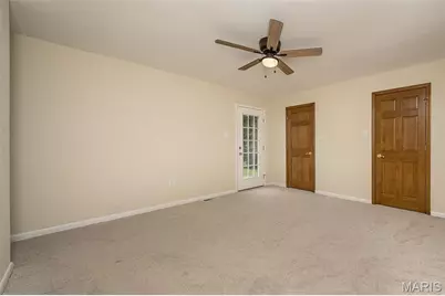 9136 Pardee Spur, Saint Louis, MO 63126 - Photo 34