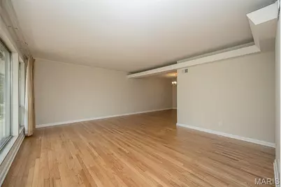 9136 Pardee Spur, Saint Louis, MO 63126 - Photo 6