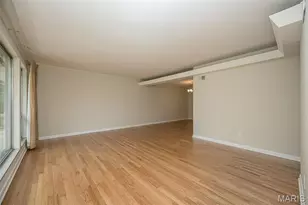 9136 Pardee Spur, Saint Louis, MO 63126 - Photo 6