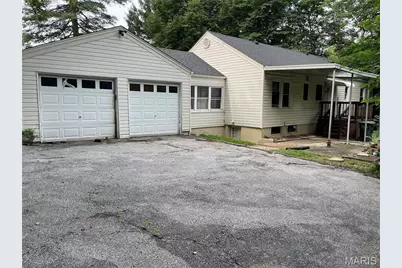 8375 Latty Avenue, Hazelwood, MO 63042 - Photo 6