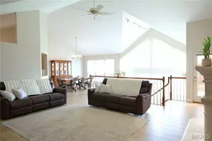 11479 Daykin Dr, Saint Louis, MO 63146 - Photo 16