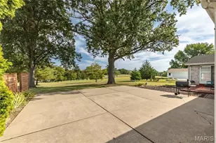 10 Club Grounds S Dr, Florissant, MO 63033 - Photo 22