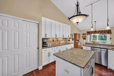 730 Longfellow Circle, O'Fallon, MO 63366 - Photo 10