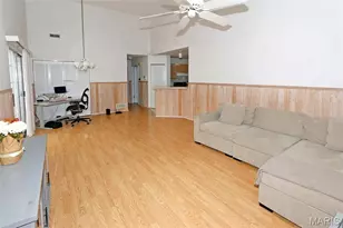 714 Liberty Village Dr, Unincorporated, MO 63031 - Photo 6
