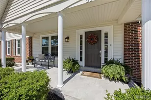 391 S Greentrails Dr, Chesterfield, MO 63017 - Photo 2
