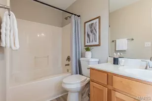 6 Robinson Circle Dr, Saint Louis, MO 63136 - Photo 28