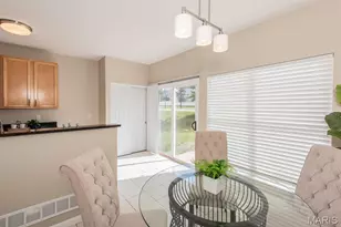 6 Robinson Circle Dr, Saint Louis, MO 63136 - Photo 16