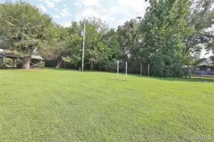 302 Fairview Ln, Desloge, MO 63601 - Photo 4