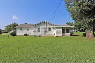 302 Fairview Lane, Desloge, MO 63601 - Photo 8