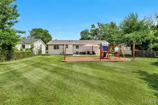 3027 Luxury Dr, Florissant, MO 63031 - Photo 34