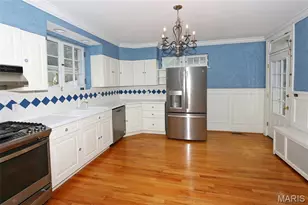 418 Mission Ct, University City, MO 63130 - Photo 8