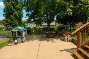 673 Bellsworth Dr, Saint Louis, MO 63125 - Photo 8