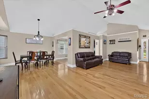 1067 Autumn Oaks Dr, Imperial, MO 63052 - Photo 14