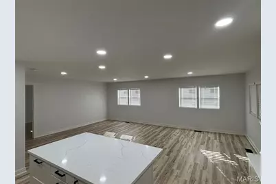 21 Oak Ridge Trail, Festus, MO 63028 - Photo 2