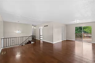 6018 Gatling Dr, Oakville, MO 63129 - Photo 8