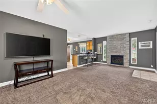 262 W Skyline Dr, Ballwin, MO 63011 - Photo 20