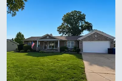 262 W Skyline Drive, Ballwin, MO 63011 - Photo 1