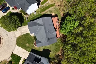 330 Woodlawn Terrace Ct, Ballwin, MO 63021 - Photo 34