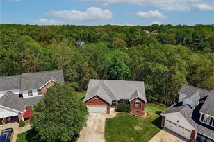 330 Woodlawn Terrace Ct, Ballwin, MO 63021 - Photo 36