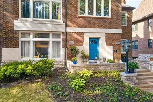 7509 Cromwell Dr, Saint Louis, MO 63105 - Photo 4