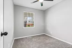 1460 Fox Run Dr, Florissant, MO 63033 - Photo 22