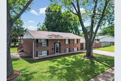 1460 Fox Run Drive, Florissant, MO 63033 - Photo 4