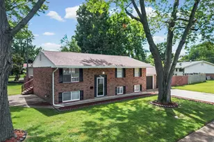 1460 Fox Run Dr, Florissant, MO 63033 - Photo 4