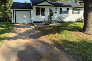 9356 Laramie Dr, Bellefontaine Neighbors, MO 63137 - Photo 16