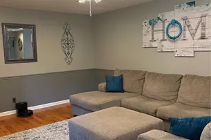 5849 Oak Branch Dr, Saint Louis, MO 63128 - Photo 8
