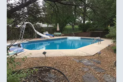 7 Sheffield Court, Saint Charles, MO 63304 - Photo 2