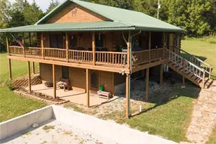 83 Little Shoal Creek Rd, Shelbyville, MO 65565 - Photo 2