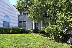 14001 Eagle Manor Ct, Chesterfield, MO 63017 - Photo 2
